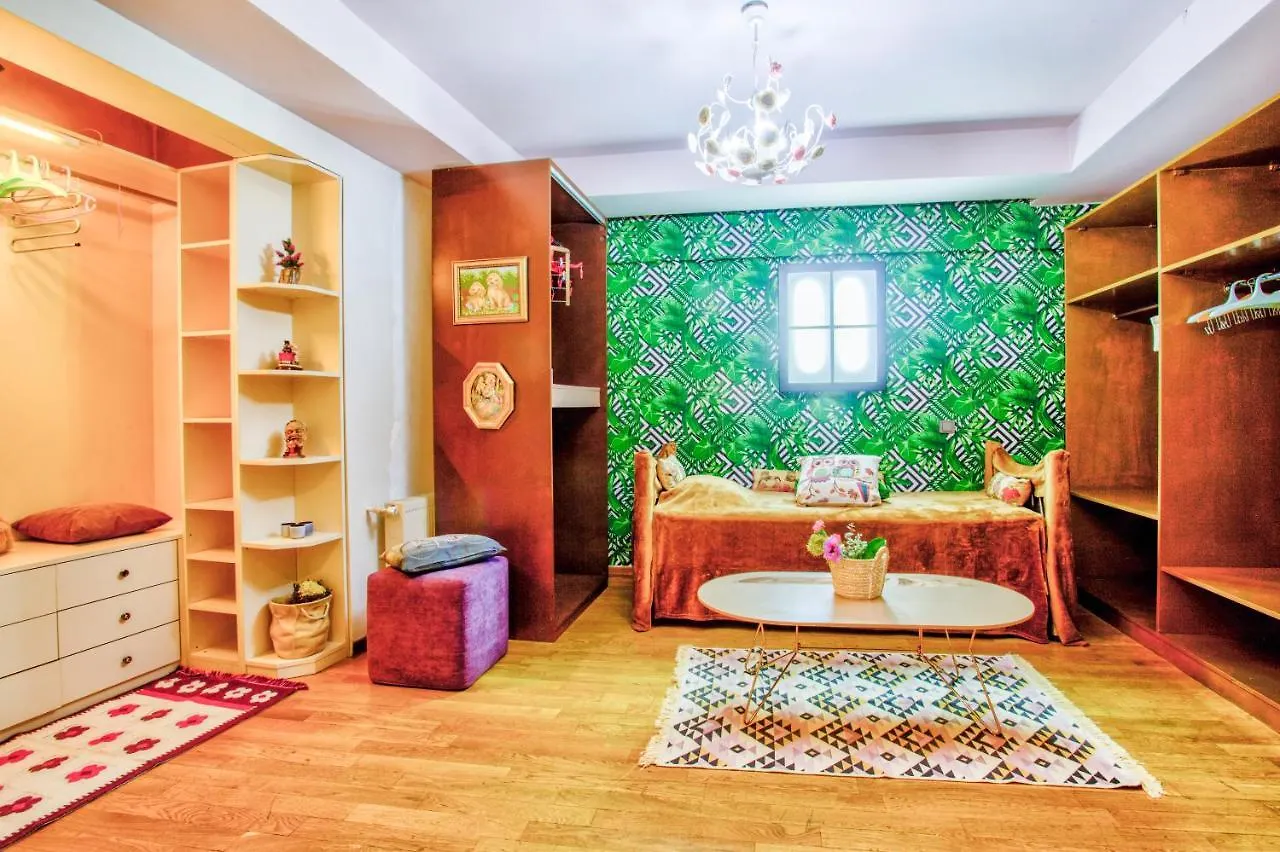 Le Chic Apart Rumeli Caddesi Simsek Apt.No:5 Kat 1 Istanbul 0*,